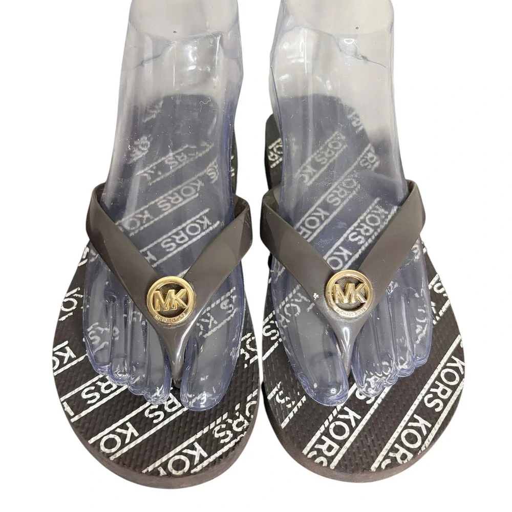 Michael Kors step into